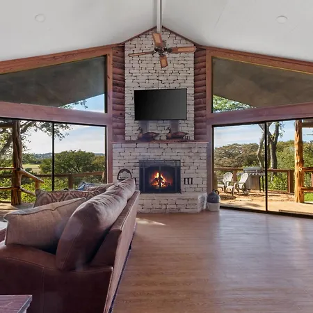 Guadalupe Bluff Log Cabin